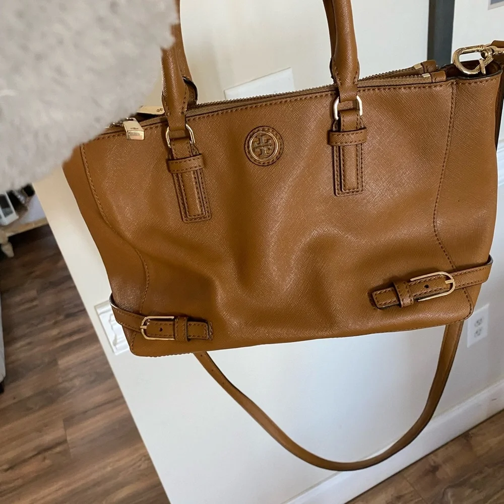 Tory Burch crossbody purse - Picture 3 of 14
